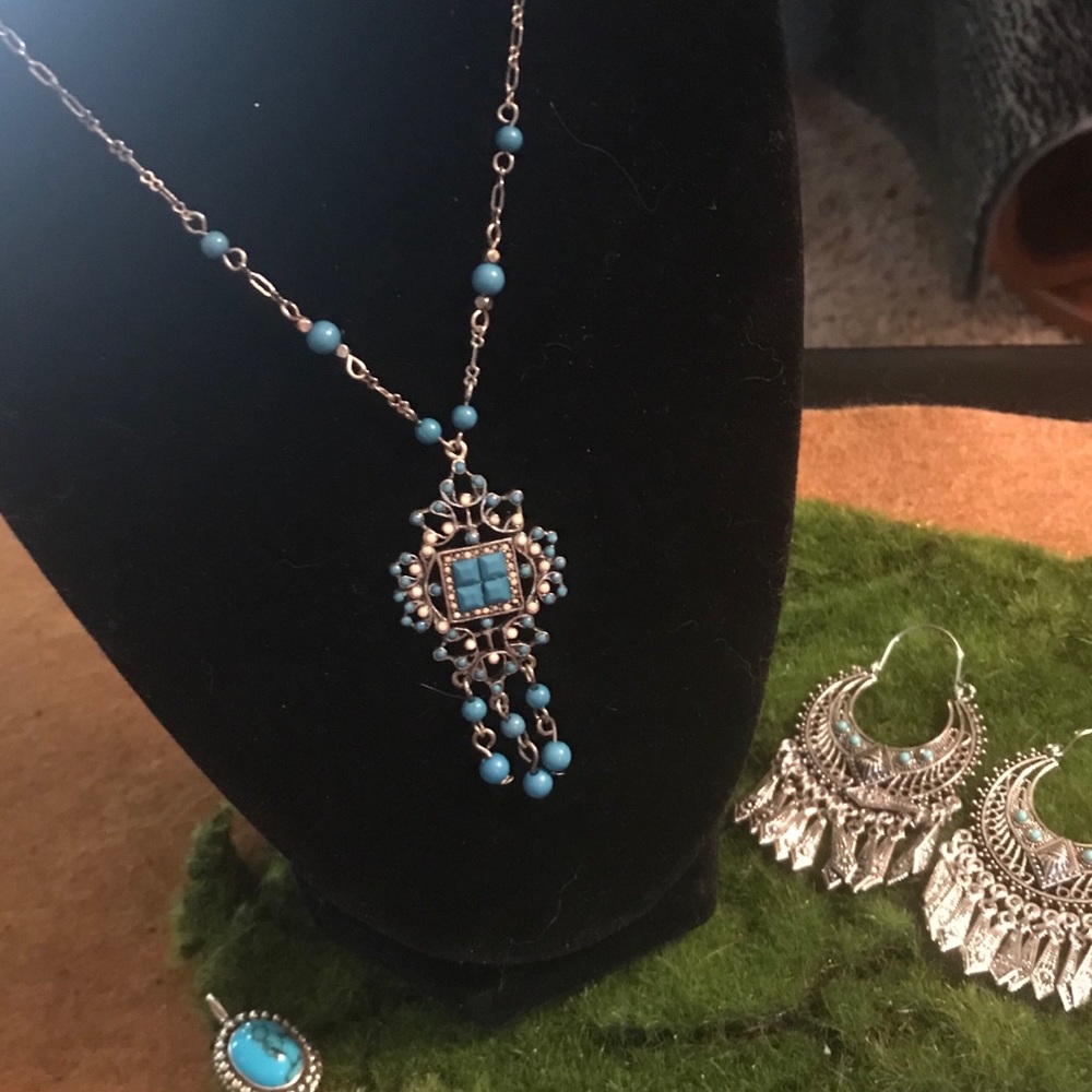 Necklace, Bracelet & Earrings.